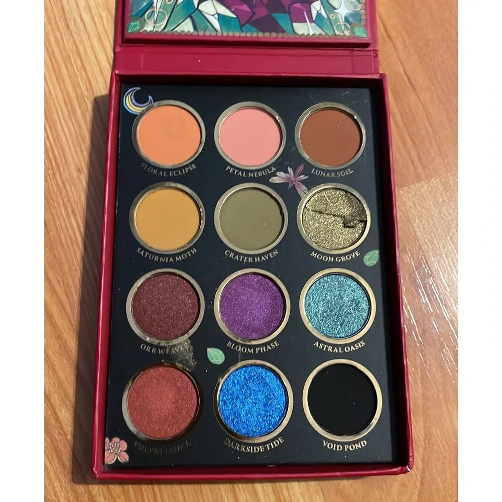 Kvd MoonGarden Vegan Eyes Shadows.   This is the newly released‎ kat von d vegan